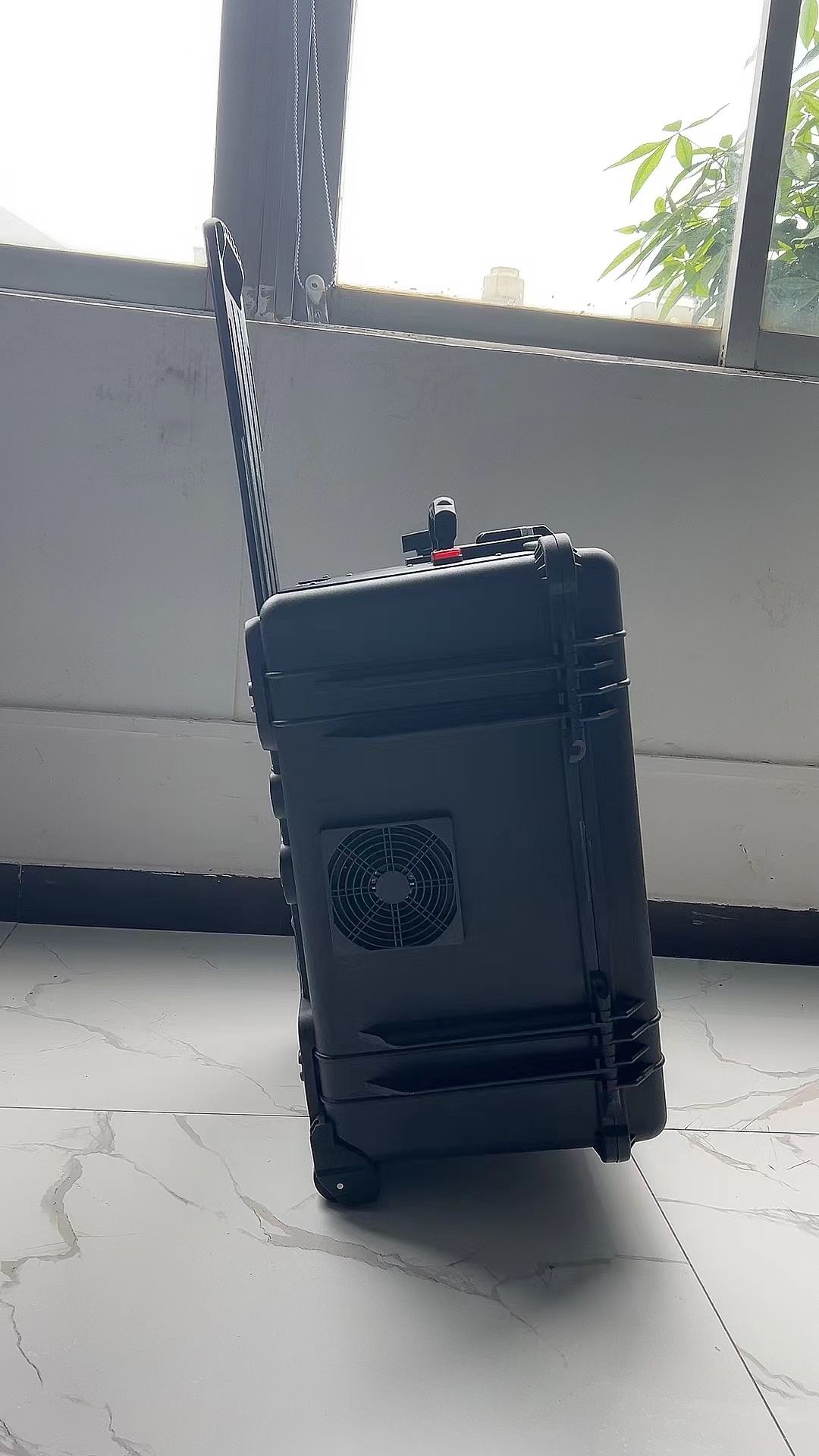 鹿邑手拉箱型移动通信干扰器